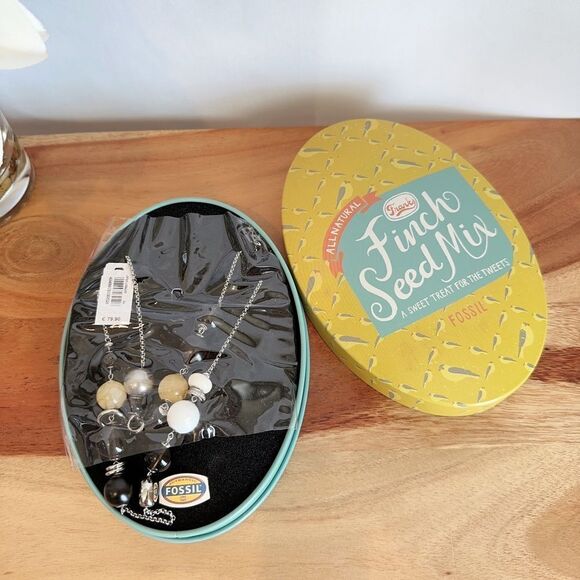 NWT Fossil Ebony Multi-Color 38 inches Necklace - Picture 2 of 5